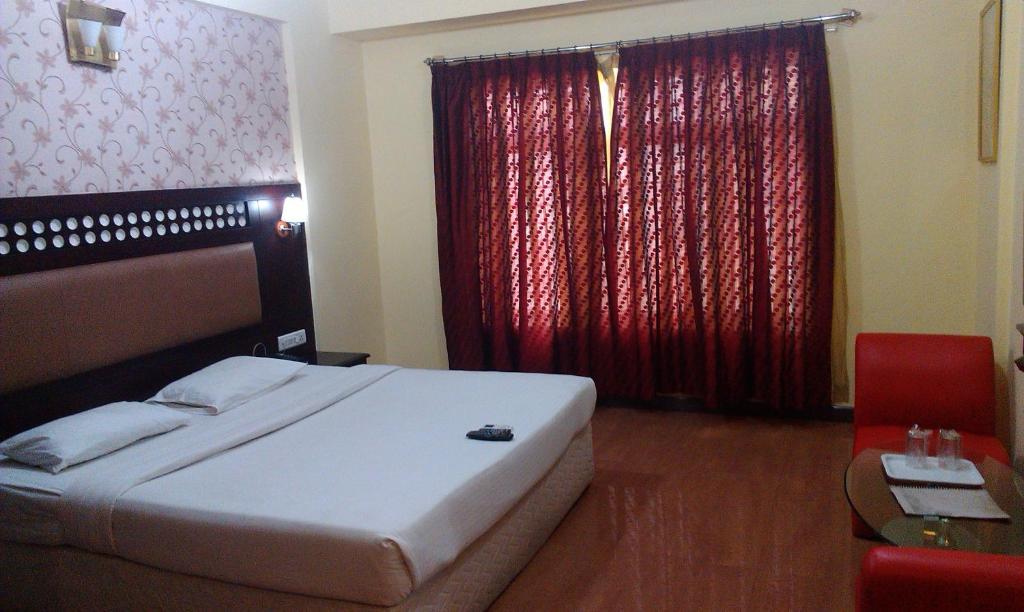 Solitaire Suites Bangalore Habitación foto